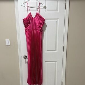 Julia Jordan pleated satin dress